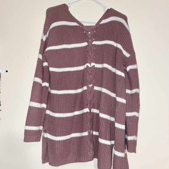 🏷️ 3/$15 SALE Mauve Pink knitted Cardigan - Picture 2 of 6